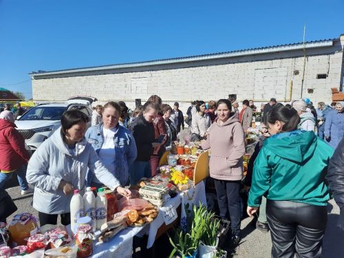 Чирмешән районы мәктәпләре, балалар  бакчалары һәм ата-аналар "Игелек ярминкәсе" үткәрде (ФОТОРЕПОРТАЖ)