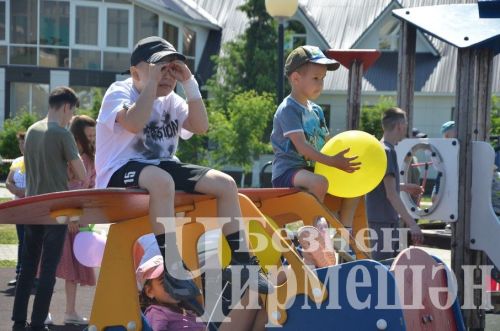 Чирмешәндә Балаларны яклау көне уңаеннан бәйрәм үтте (ФОТОРЕПОРТАЖ)