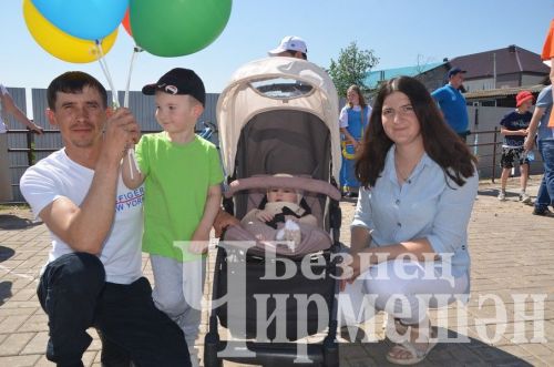 Чирмешәндә Балаларны яклау көне уңаеннан бәйрәм үтте (ФОТОРЕПОРТАЖ)