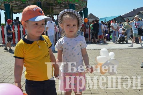 Чирмешәндә Балаларны яклау көне уңаеннан бәйрәм үтте (ФОТОРЕПОРТАЖ)