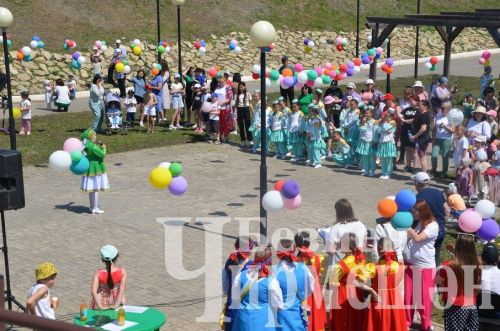 Чирмешәндә Балаларны яклау көне уңаеннан бәйрәм үтте (ФОТОРЕПОРТАЖ)