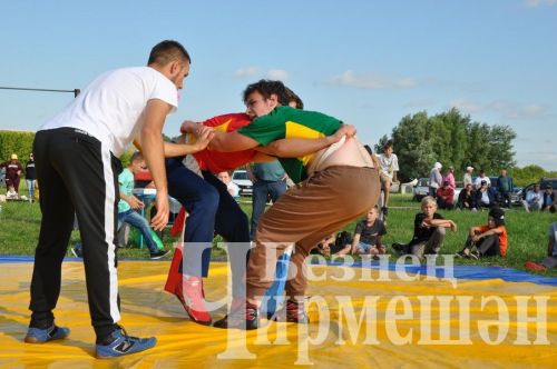 На Дне села в Яшавче батыром стал майор полиции (ФОТОРЕПОРТАЖ)