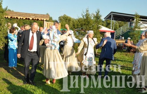В Черемшане в один день отметили три праздника (ФОТОРЕПОРТАЖ)
