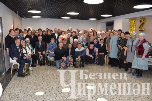 Ветеранов Черемшанского района пригласили на Новогодний праздник (ФОТОРЕПОРАЖ)