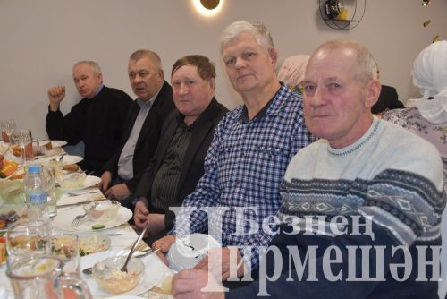 Ветеранов Черемшанского района пригласили на Новогодний праздник (ФОТОРЕПОРАЖ)