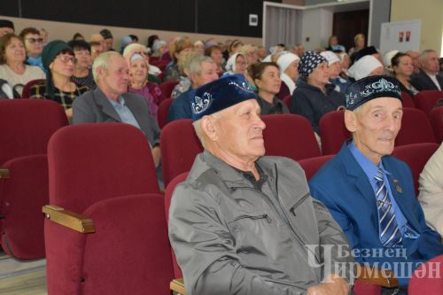 В Черемшане ко Дню пожилых организовали праздничный концерт (ФОТОРЕПОРТАЖ)