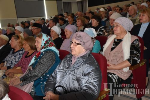 В Черемшане ко Дню пожилых организовали праздничный концерт (ФОТОРЕПОРТАЖ)