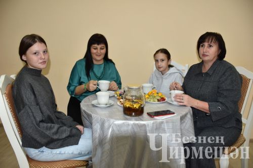 В Черемшане молодежном центре "Орион" прошел праздник "Когда мы вместе, мы непобедимы! (ФОТОРЕПОРТАЖ)