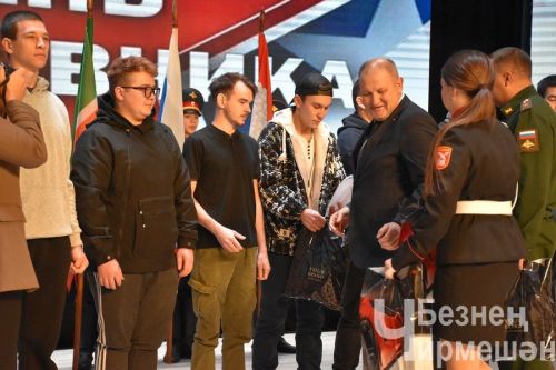 В Черемшане чествовали призывников