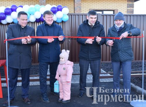 На Амурской стороне Черемшана для работников нефтяной отрасли построены новые дома  (ФОТОРЕПОРТАЖ)