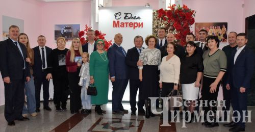 Чирмешән артистлары Нурлатта чыгыш ясады (ФОТОРЕПОРТАЖ)