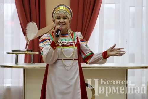Глава Черемшаского района вручил сертификаты молодым семьям на торжестве в честь семей - юбиляров (ФОТОРЕПОРТАЖ)