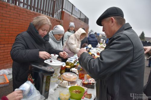 Социальные работники Черемшана торговали на Ярмарке добра  (ФОТОРЕПОРТАЖ)
