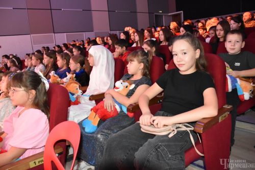 Чирмешән районы башлыгы балаларны бәйрәмгә чакырды (ФОТОРЕПОРТАЖ)