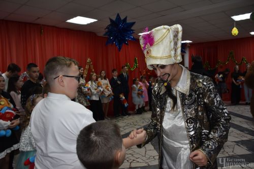 Глава Черемшанского района пригласил детей на праздник (ФОТОРЕПОРТАЖ)