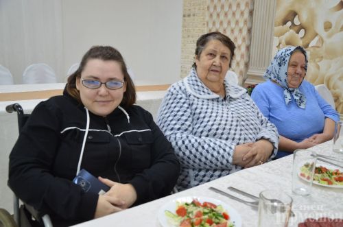 Районная организация инвалидов пригласила в ресторан особенных гостей  (ФОТОРЕПОРТАЖ)