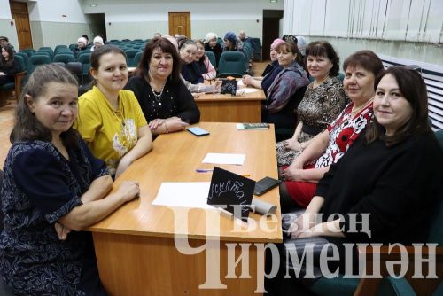 Знатоки из Старого Кадеева состязались в Квиз игре (ФОТОРЕПОРТАЖ)