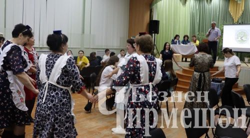 Знатоки из Старого Кадеева состязались в Квиз игре (ФОТОРЕПОРТАЖ)