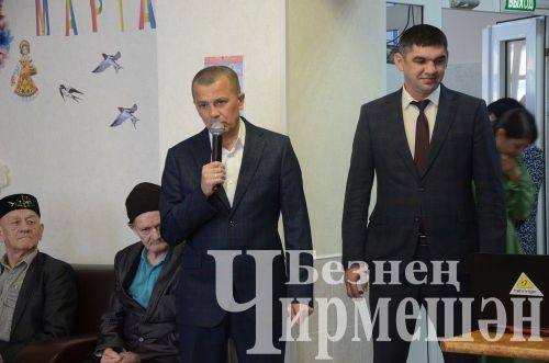Жительниц Черемшанского дома - интерната для престарелых и инвалидов поздравили с праздником (ФОТОРЕПОРТАЖ)