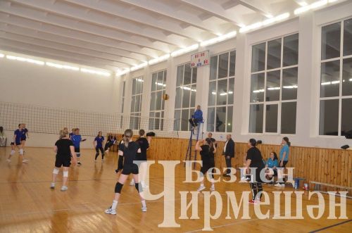 Чирмешәндә хатын-кызлар командалары арасында волейбол буенча чемпионатның финалы узды (ФОТОРЕПОРТАЖ)