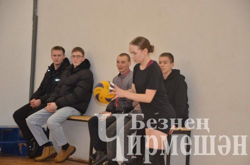 Чирмешәндә хатын-кызлар командалары арасында волейбол буенча чемпионатның финалы узды (ФОТОРЕПОРТАЖ)