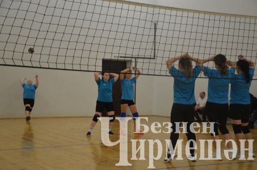 Чирмешәндә хатын-кызлар командалары арасында волейбол буенча чемпионатның финалы узды (ФОТОРЕПОРТАЖ)