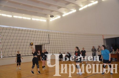 Чирмешәндә хатын-кызлар командалары арасында волейбол буенча чемпионатның финалы узды (ФОТОРЕПОРТАЖ)