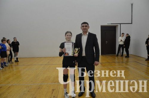 Чирмешәндә хатын-кызлар командалары арасында волейбол буенча чемпионатның финалы узды (ФОТОРЕПОРТАЖ)