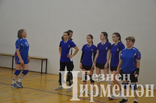 Чирмешәндә хатын-кызлар командалары арасында волейбол буенча чемпионатның финалы узды (ФОТОРЕПОРТАЖ)