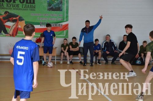 Чирмешәндә яшь футболчылар "Мәктәп футбол лигасы"нда ярыша (ФОТОРЕПОРТАЖ)