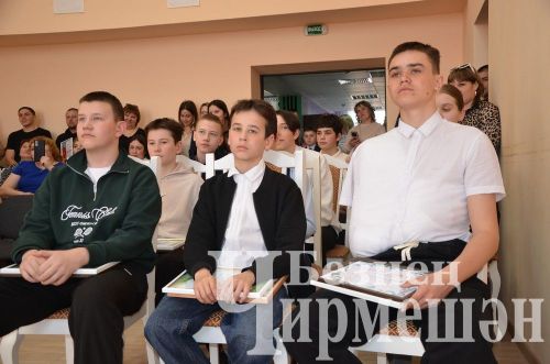 Чирмешән районы башлыгы Рамил Айбатов районның талантлы балалары белән очрашты (ФОТОРЕПОРТАЖ)