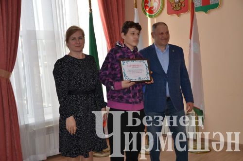 Чирмешән районы башлыгы Рамил Айбатов районның талантлы балалары белән очрашты (ФОТОРЕПОРТАЖ)