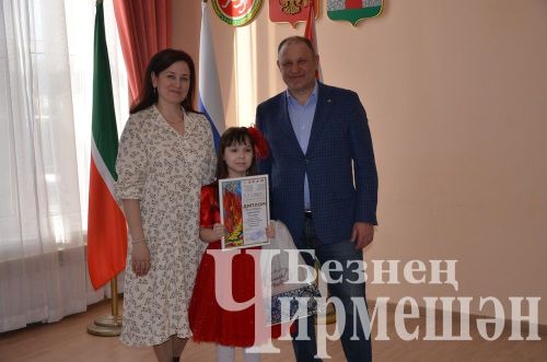 Чирмешән районы башлыгы Рамил Айбатов районның талантлы балалары белән очрашты (ФОТОРЕПОРТАЖ)