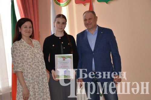 Чирмешән районы башлыгы Рамил Айбатов районның талантлы балалары белән очрашты (ФОТОРЕПОРТАЖ)