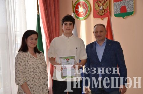 Чирмешән районы башлыгы Рамил Айбатов районның талантлы балалары белән очрашты (ФОТОРЕПОРТАЖ)