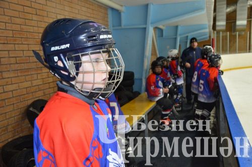 Чирмешәндә 2016 елгы балалар арасында "Җиңү көне" хоккей турниры узды (ФОТОРЕПОРТАЖ)