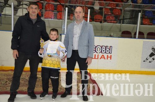 Чирмешәндә 2016 елгы балалар арасында "Җиңү көне" хоккей турниры узды (ФОТОРЕПОРТАЖ)