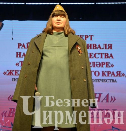 35 фотографий с гала - концерта районного фестиваля народного творчества "Жемчужины родного края"