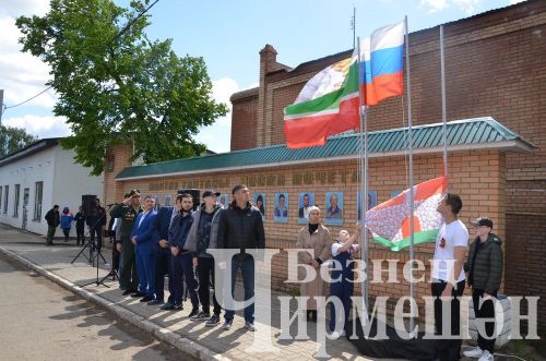 Чирмешәнлеләр үзләре ясаган машина - тракторларын күргәзмәгә алып килделәр (ФОТОРЕПОРТАЖ)