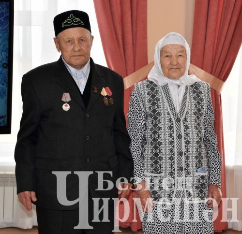 Чирмешәндә юбиляр гаиләләрне тәбрикләделәр (ФОТОРЕПОРТАЖ)