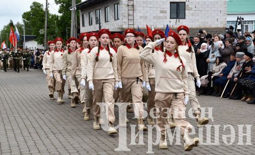 Парад в честь Дня Победы в Черемшане (ФОТОРЕПОРТАЖ)