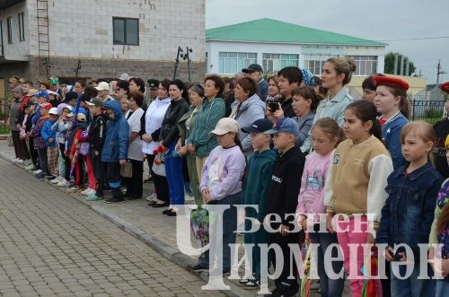 Чирмешәнлеләр Хәтер һәм кайгы көнендә батырларны искә алдылар (ФОТОРЕПОРТАЖ)