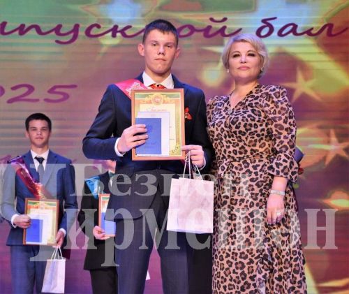 Чирмешәндә районкүләм чыгарылыш кичәсе утте (ФОТОРЕПОРТАЖ)