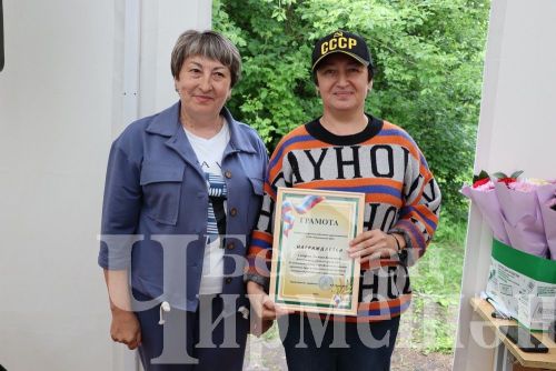 Чирмешән районы медицина хезмәткәрләрен бүләкләделәр (ФОТОРЕПОРТАЖ)
