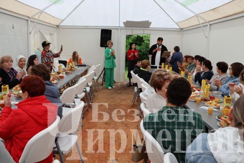 Чирмешән районы медицина хезмәткәрләрен бүләкләделәр (ФОТОРЕПОРТАЖ)