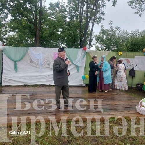 В поселке Кызыл Чишма провели День села (ФОТОРЕПОРТАЖ)