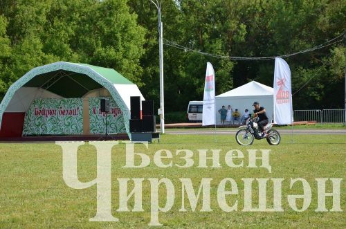 Черемшанский Сабантуй 2025 - абсолютного батыра Марата Каримова наградили питбайком (ФОТОРЕПОРТАЖ)