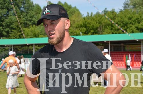 Черемшанский Сабантуй 2025 - абсолютного батыра Марата Каримова наградили питбайком (ФОТОРЕПОРТАЖ)