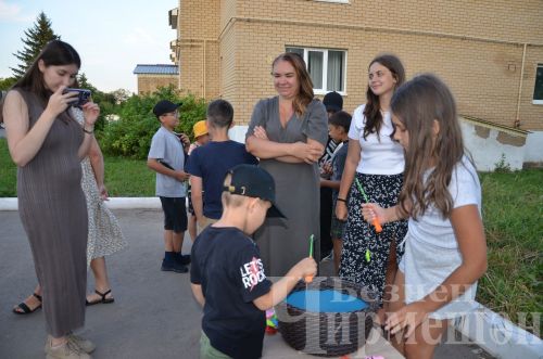 Чирмешәннең Титов урамында күршеләр бәйрәм итте (ФОТОРЕПОРТАЖ)