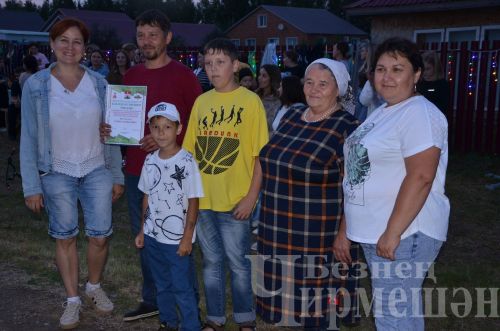 В Черемшане в микрорайоне Северный соседи собрались на праздник (ФОТОРЕПОРТАЖ)